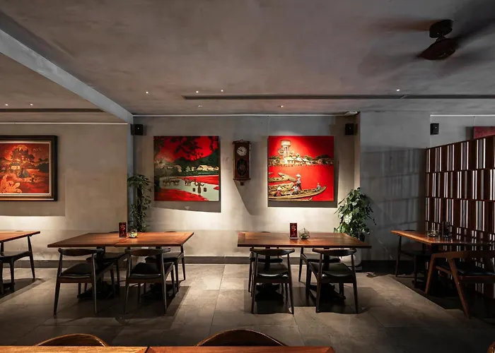 Triple E Hotel Metro Ben Thanh